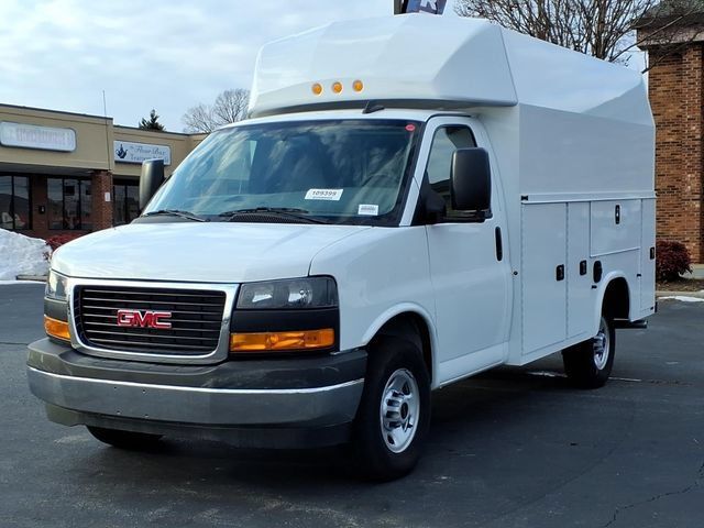 New 2025 GMC Savana 3500 w/ Power Convenience Package RWD image 29
