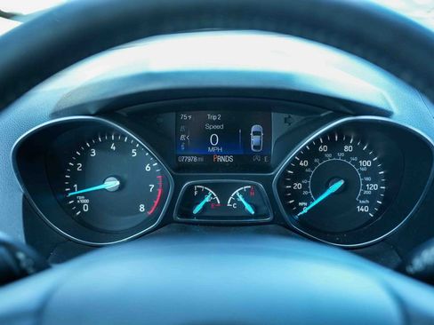 Used 2019 Ford Escape SEL AWD/4WD image 36