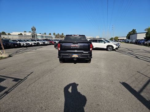 Used 2025 GMC Sierra 1500 Elevation image 6