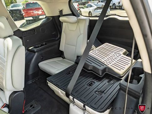 Used 2023 Kia Telluride SX Prestige AWD/4WD image 48