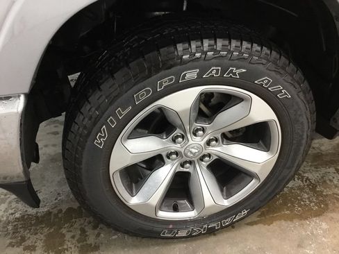 Used 2022 RAM 1500 Limited AWD/4WD image 4