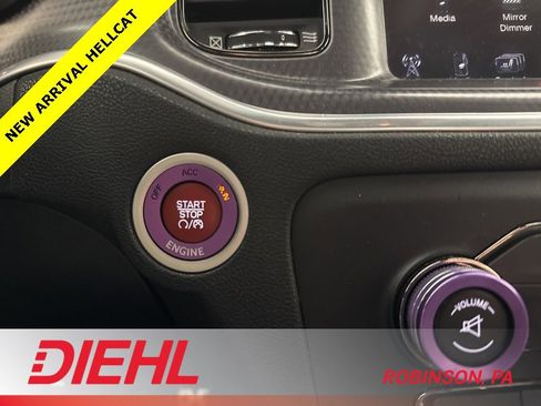 Used 2016 Dodge Charger SRT Hellcat w/ Harman/Kardon Audio Group image 27
