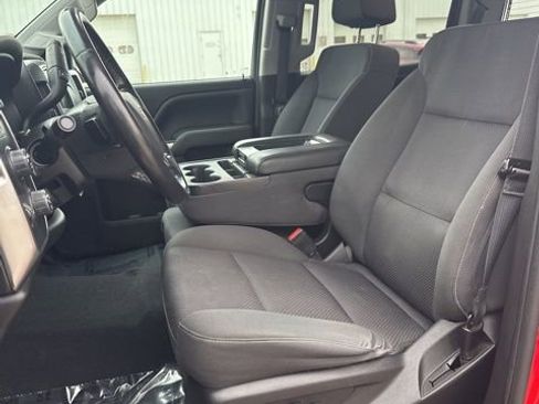 Used 2018 Chevrolet Silverado 1500 LT w/ All Star Edition image 37