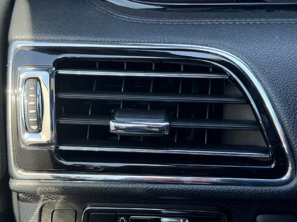 Used 2023 Lincoln Navigator Reserve AWD/4WD image 12