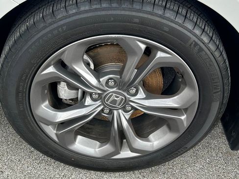 Used 2024 Honda Accord EX image 8