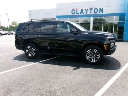 Certified 2025 Chevrolet Tahoe Z71 AWD/4WD image 1