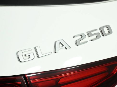 Certified 2026 Mercedes-Benz GLA 250 image 27