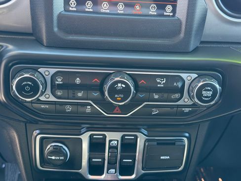 Used 2020 Jeep Wrangler Unlimited Sport AWD/4WD image 21