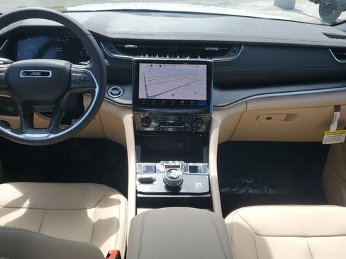 New 2025 Jeep Grand Cherokee L Limited w/ Black Appearance Package image 12