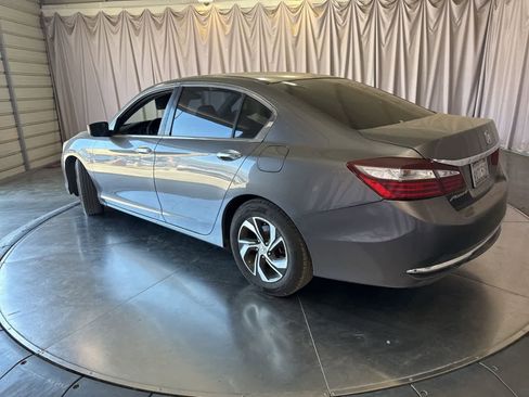 Used 2017 Honda Accord LX image 5
