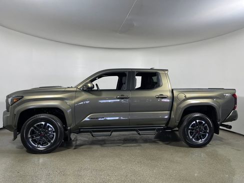 New 2026 Toyota Tacoma TRD Sport image 6