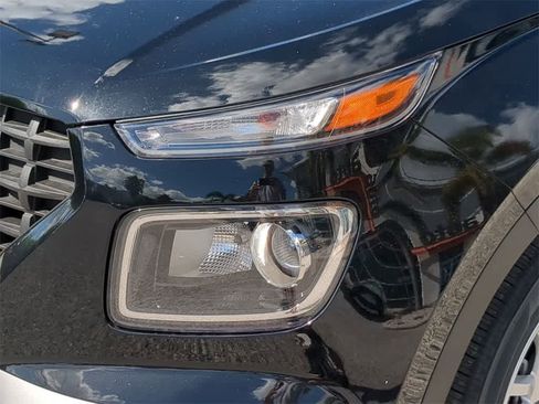 New 2026 Hyundai Venue SE image 11