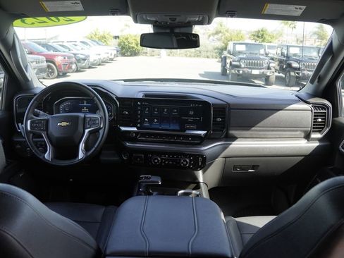Used 2023 Chevrolet Silverado 1500 LTZ AWD/4WD image 26