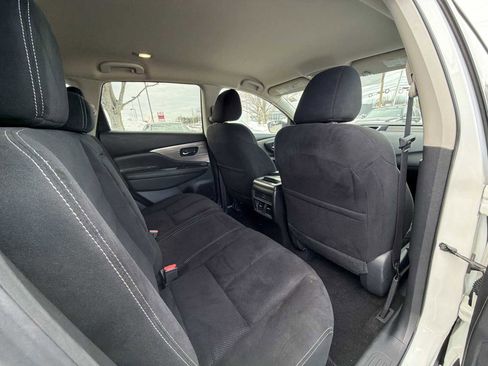 Used 2018 Nissan Murano S image 14