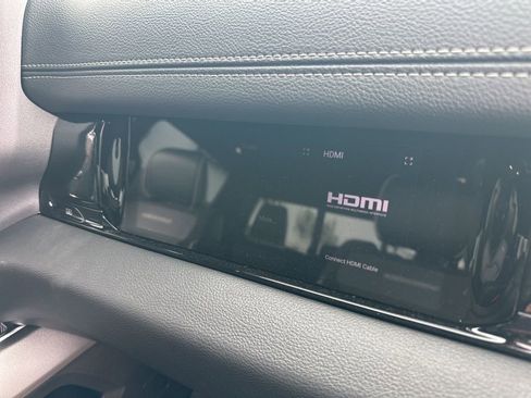 New 2025 RAM 1500 Laramie image 10