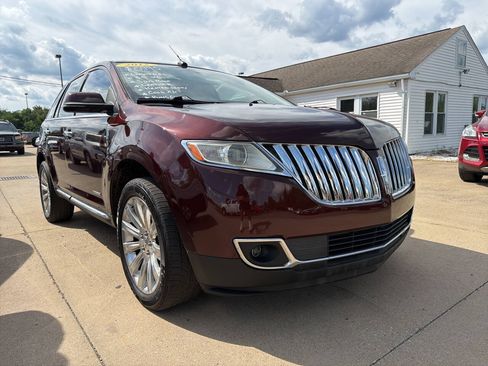 Used 2012 Lincoln MKX FWD image 1