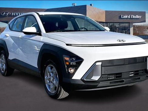New 2026 Hyundai Kona SE FWD image 2