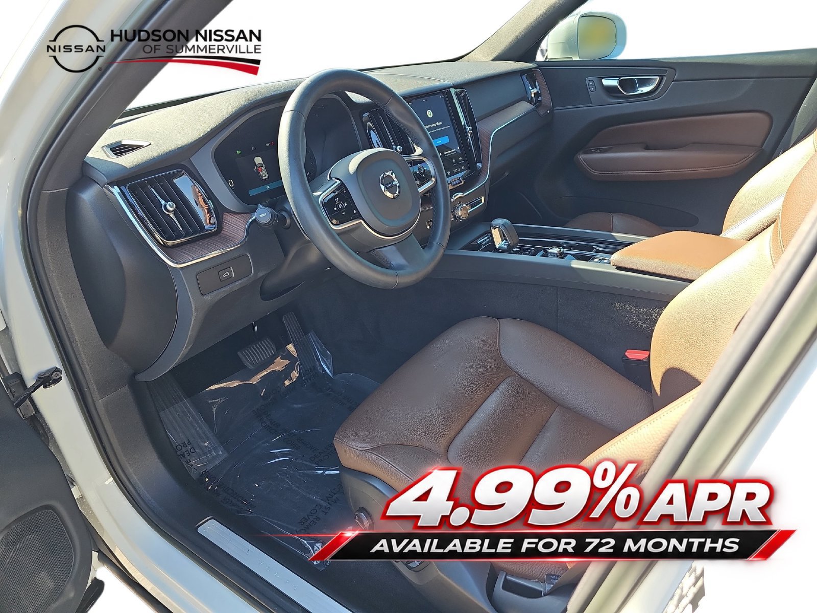 Used 2023 Volvo XC60 B5 Plus w/ Climate Package AWD/4WD image 16