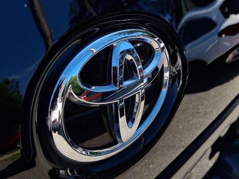 Used 2020 Toyota Sienna L image 30