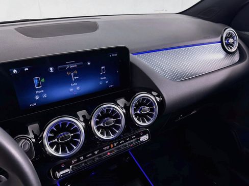 Certified 2025 Mercedes-Benz GLA 250 image 21