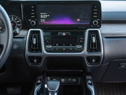 Used 2023 Kia Sorento X-Line EX image 26