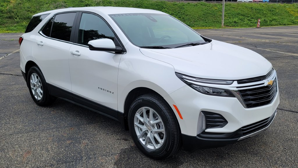 Used 2022 Chevrolet Equinox LT AWD/4WD image 2