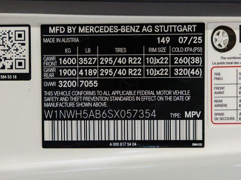 Used 2025 Mercedes-Benz G 63 AMG 4MATIC image 52