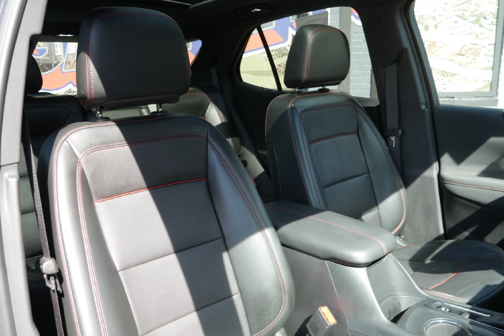 Used 2024 Chevrolet Equinox RS w/ RS Leather Package AWD/4WD image 12