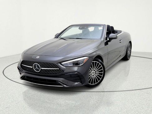Certified 2026 Mercedes-Benz CLE 300 4MATIC Cabriolet image 2