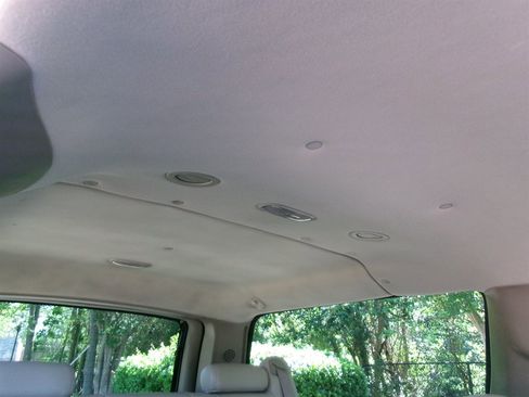 Used 2005 Chevrolet Suburban Z71 w/ Preferred Equipment Group image 33