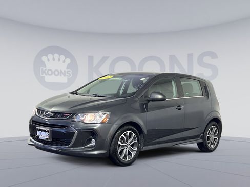 Used 2020 Chevrolet Sonic LT image 1