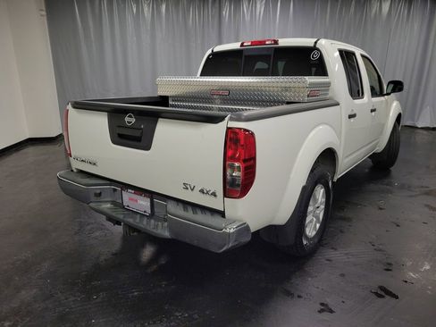 Used 2019 Nissan Frontier SV AWD/4WD image 9