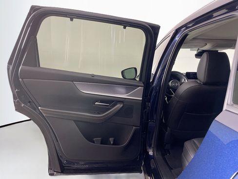 Used 2024 MAZDA CX-90 Plug-In Hybrid w/ Premium Pkg image 27