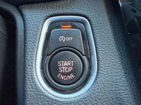 Used 2018 BMW 320i xDrive Sedan w/ Convenience Package image 22