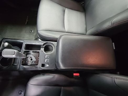 Used 2023 Toyota 4Runner TRD Off-Road Premium image 23