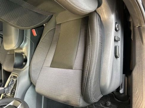 Used 2025 Subaru Outback Premium AWD/4WD image 41