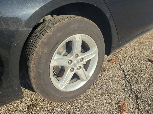 Used 2023 Chevrolet Malibu LT image 11