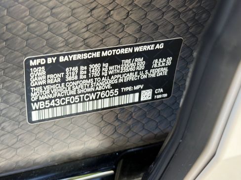 Used 2026 BMW iX xDrive45 AWD/4WD image 42
