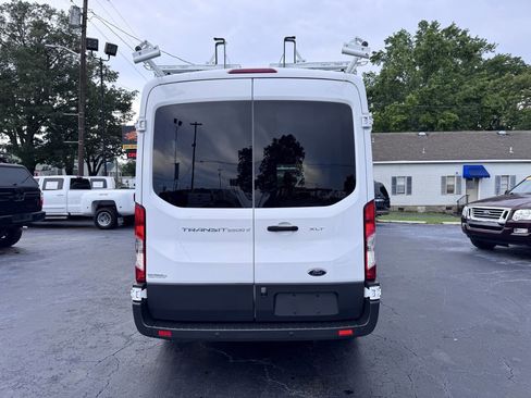 Used 2017 Ford Transit 150 XLT image 5