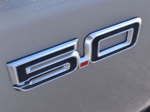 Used 2024 Ford Mustang GT Premium image 6