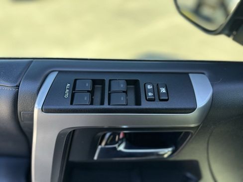 Used 2023 Toyota 4Runner Limited image 32