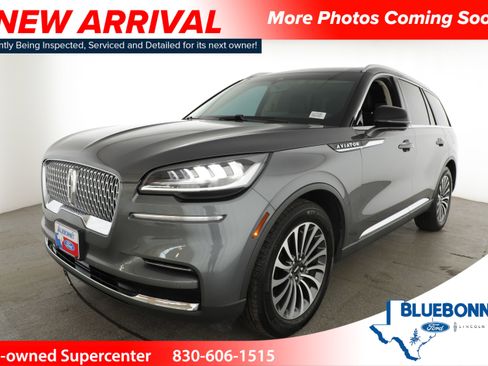 Used 2023 Lincoln Aviator 2WD w/ Premium Package image 1
