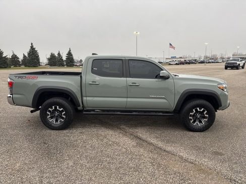 Used 2023 Toyota Tacoma TRD Off-Road image 4