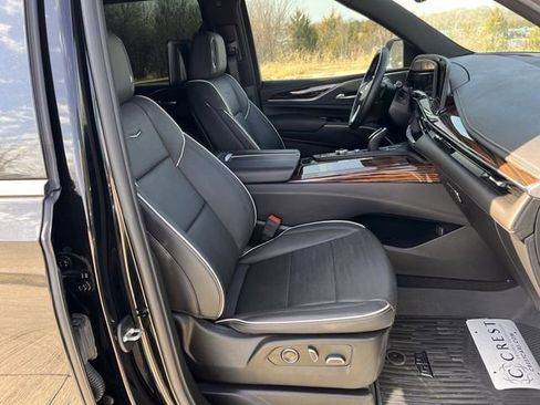 Certified 2024 Cadillac Escalade Premium Luxury image 27