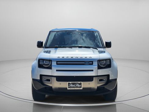 Certified 2021 Land Rover Defender 110 X-Dynamic SE AWD/4WD image 6