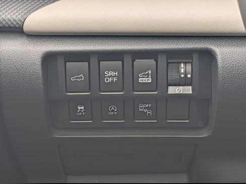 Used 2023 Subaru Forester Limited AWD/4WD image 27