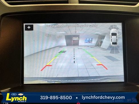 Used 2017 Ford Explorer XLT w/ Equipment Group 202A image 5