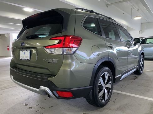 Used 2021 Subaru Forester Touring image 5