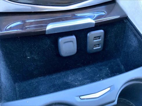 Used 2017 Cadillac Escalade Premium Luxury image 33