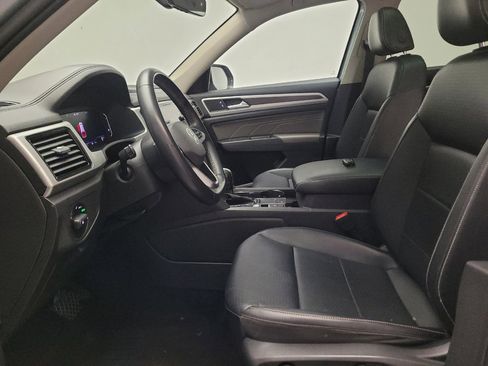 Used 2022 Volkswagen Atlas SE w/ Panoramic Sunroof Package FWD image 17